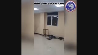 همچنان در حال آماده سازی شوروم شرکت قطب صنعت (بخش دوم)